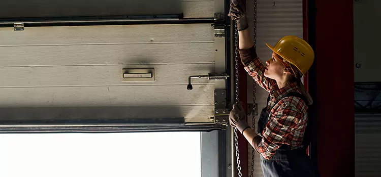 Addressing Common Garage Door Stoppage Issues in Kenosha, WI